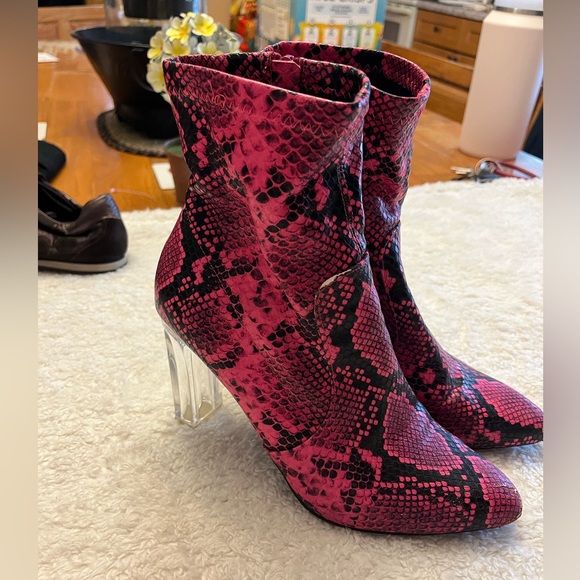 Wild Pair Shoes - Baylee Pink Snake Skin Heeled Boot